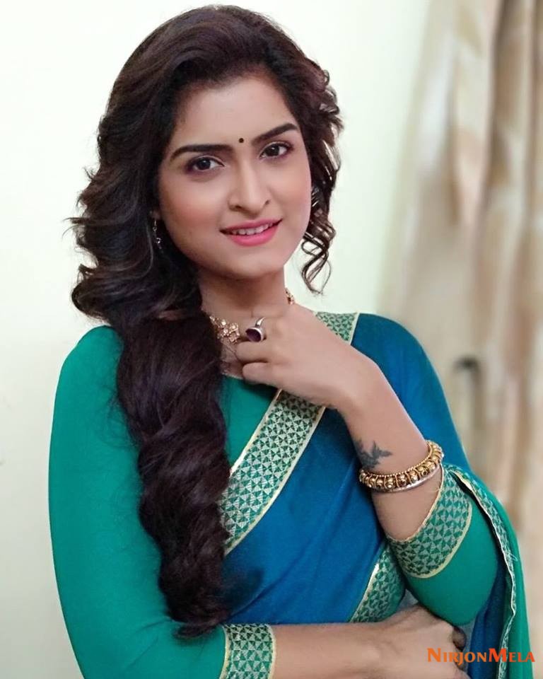 Debaparna-Chakraborty-25.jpg