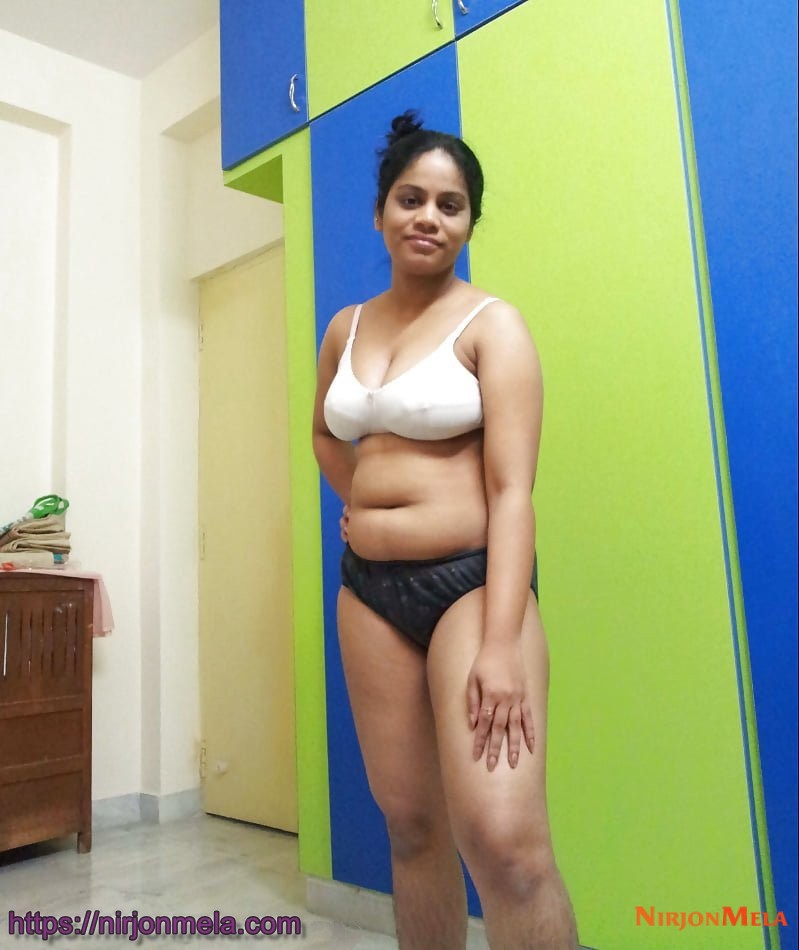 indian-bhabhi-wearing-white-bra-showing-pussy-filmed-by-husband-6.jpg