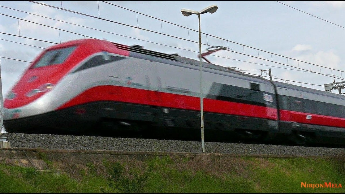 The-Italo-and-Frecciarossa.jpg