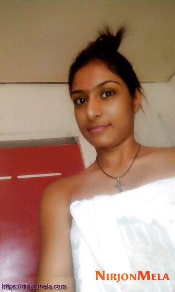 kashish_juicy_indian_girl_sex_photos_1.jpg