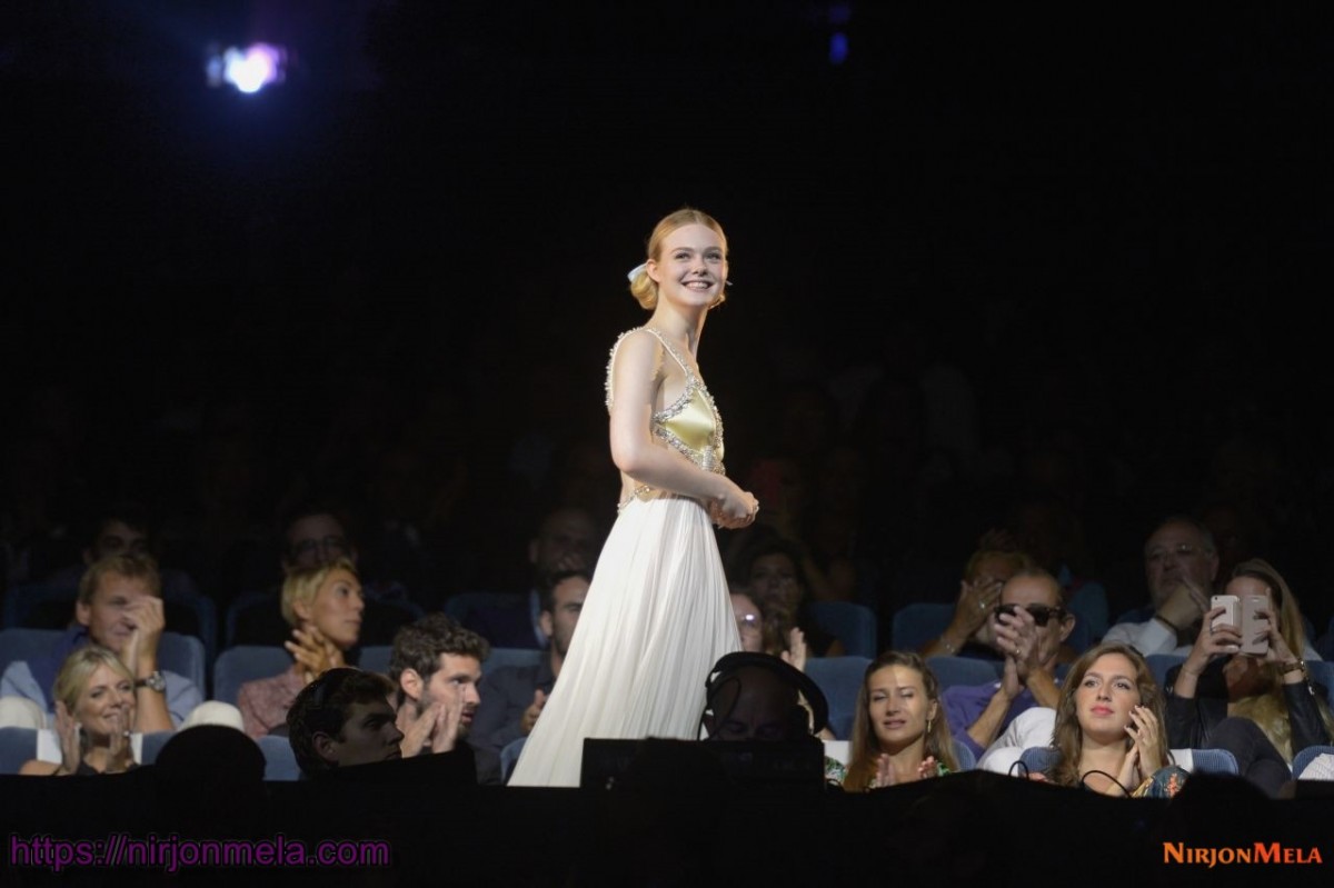 elle-fanning-receiving-the-rising-star-award-at-the-44th-deauville-american-film-festival-0.jpg