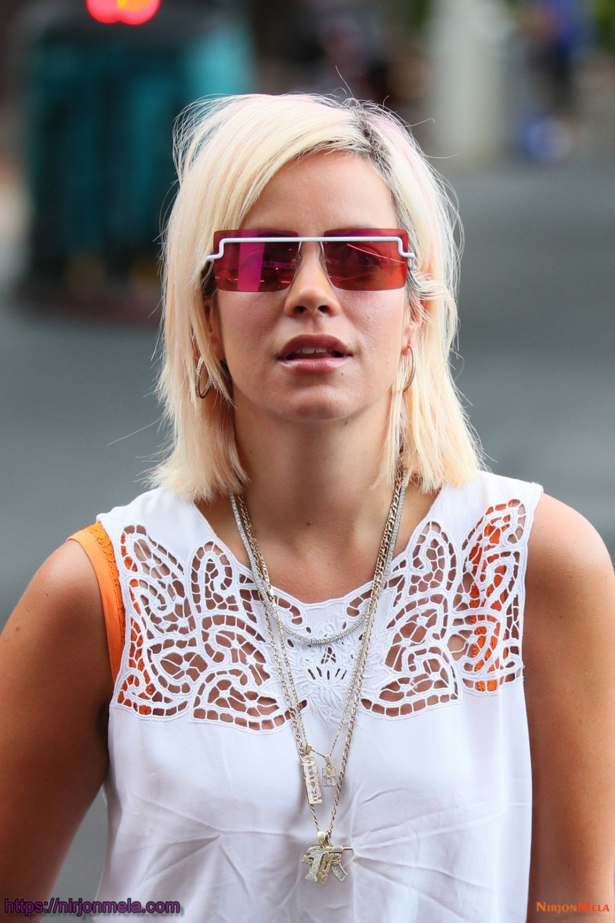 lily-allen-at-sydney-airport-09-03-2018-6.jpg