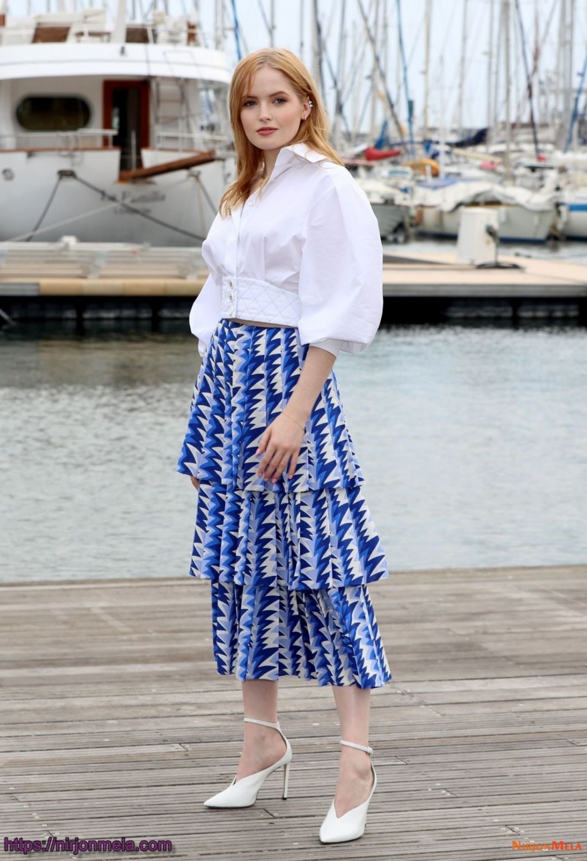 ellie-bamber-les-miserables-photocall-for-2018-mipcom-in-cannes-6.jpg