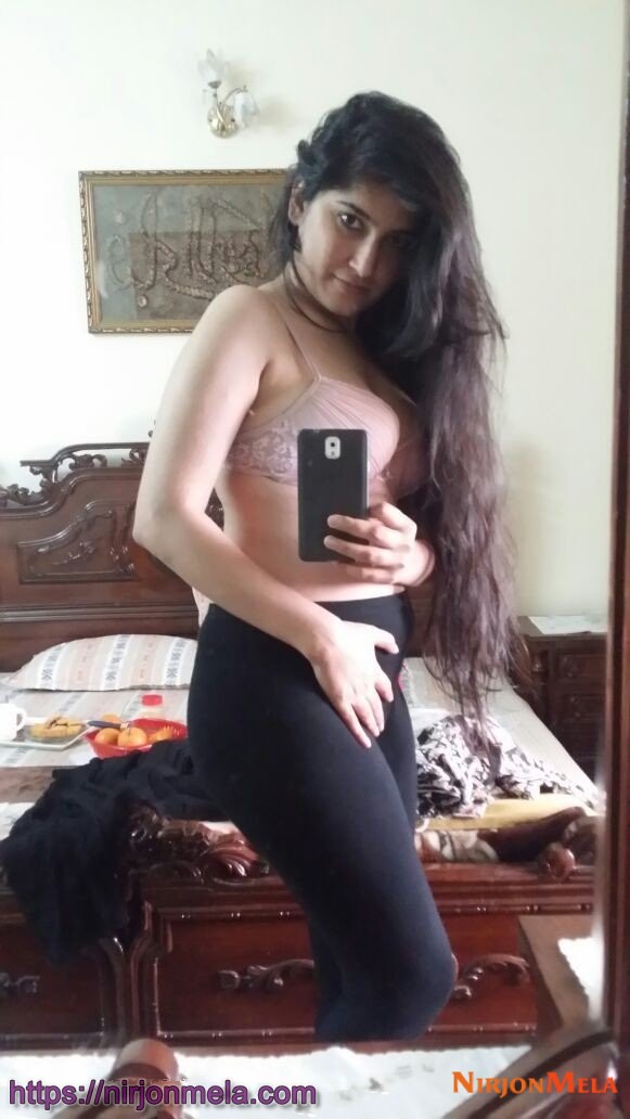 virgin-indian-college-girl-self-porn-photos-4.jpg