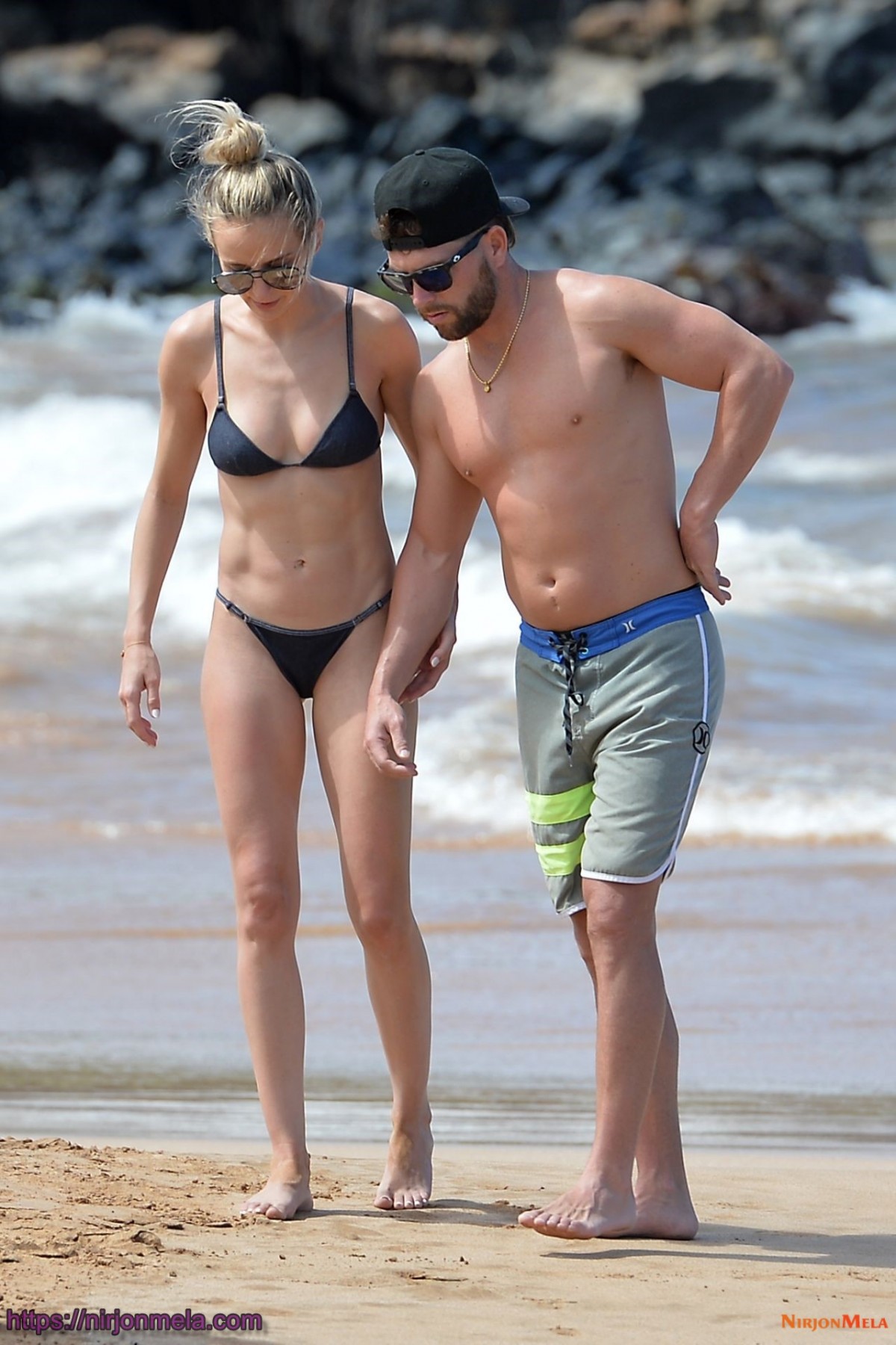 lauren-bushnell-in-bikini-on-the-beach-in-maui-03-18-2019-4.jpg