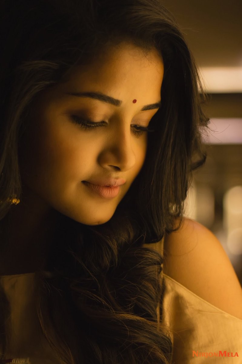 Anupama-Parameswaran-1715bf4472a0324dfa.jpg