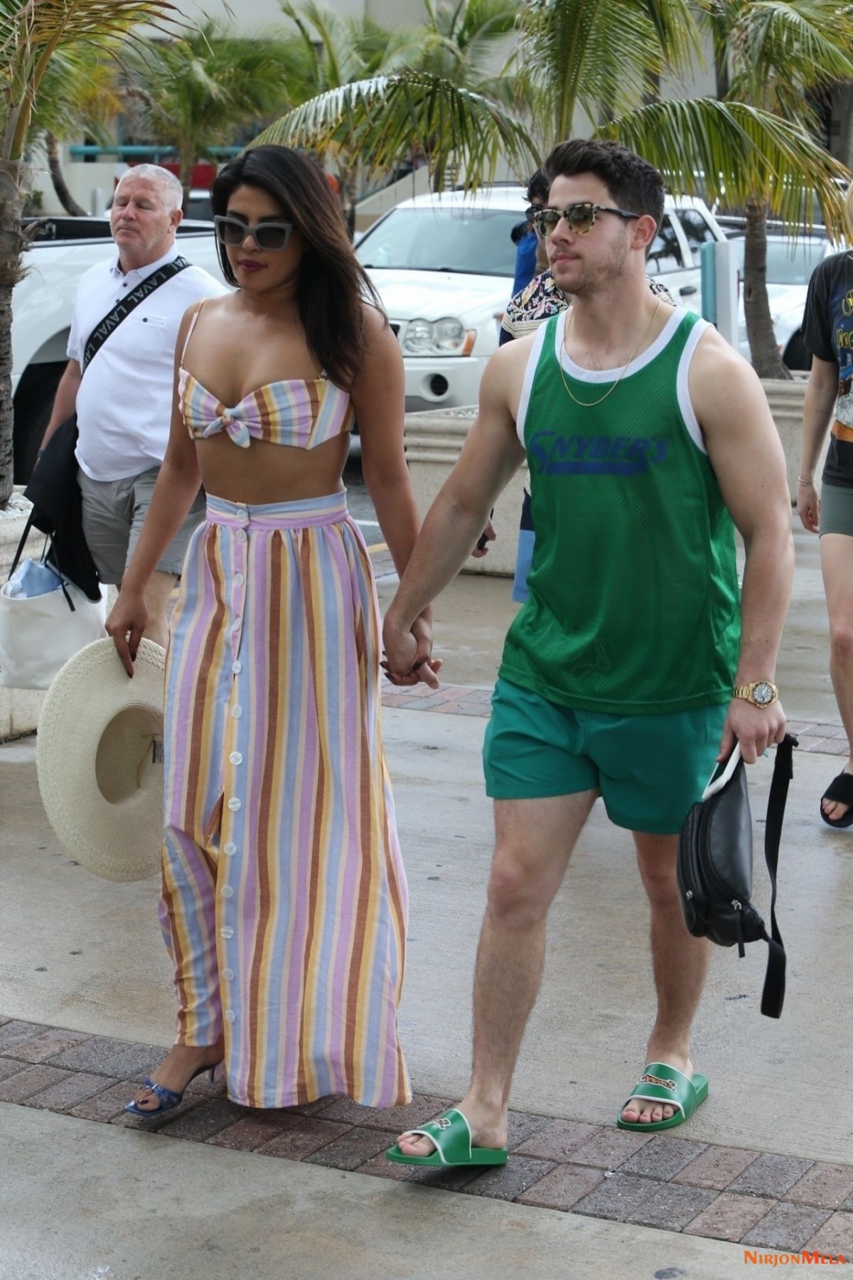 priyanka-chopra-out-in-miami-03-25-2019-1.jpg