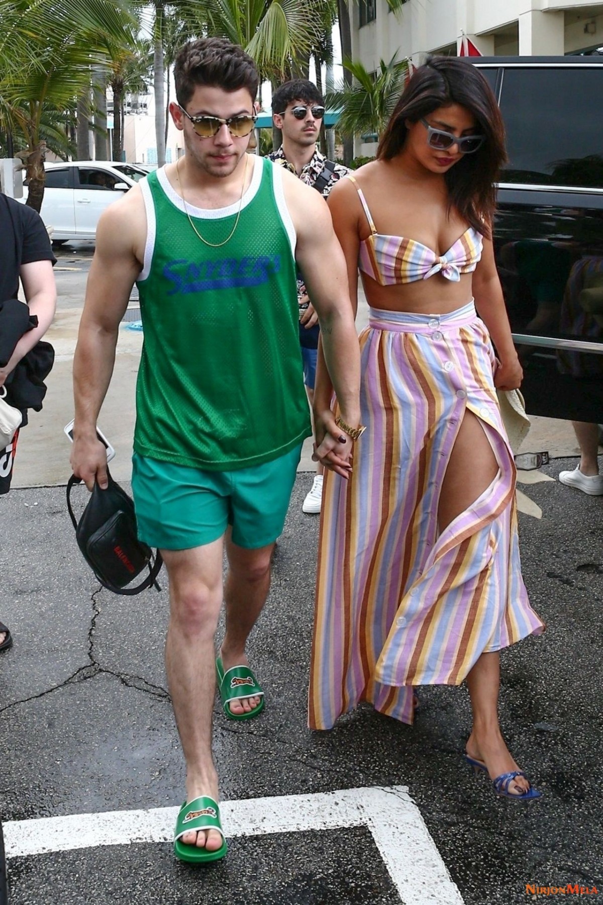 priyanka-chopra-out-in-miami-03-25-2019-2.jpg