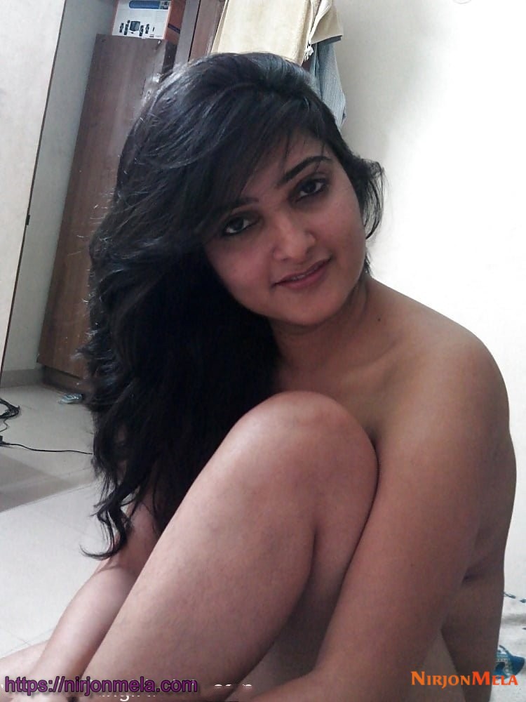 best-indian-porn-young-college-girl-delicious-boobs-13.jpg