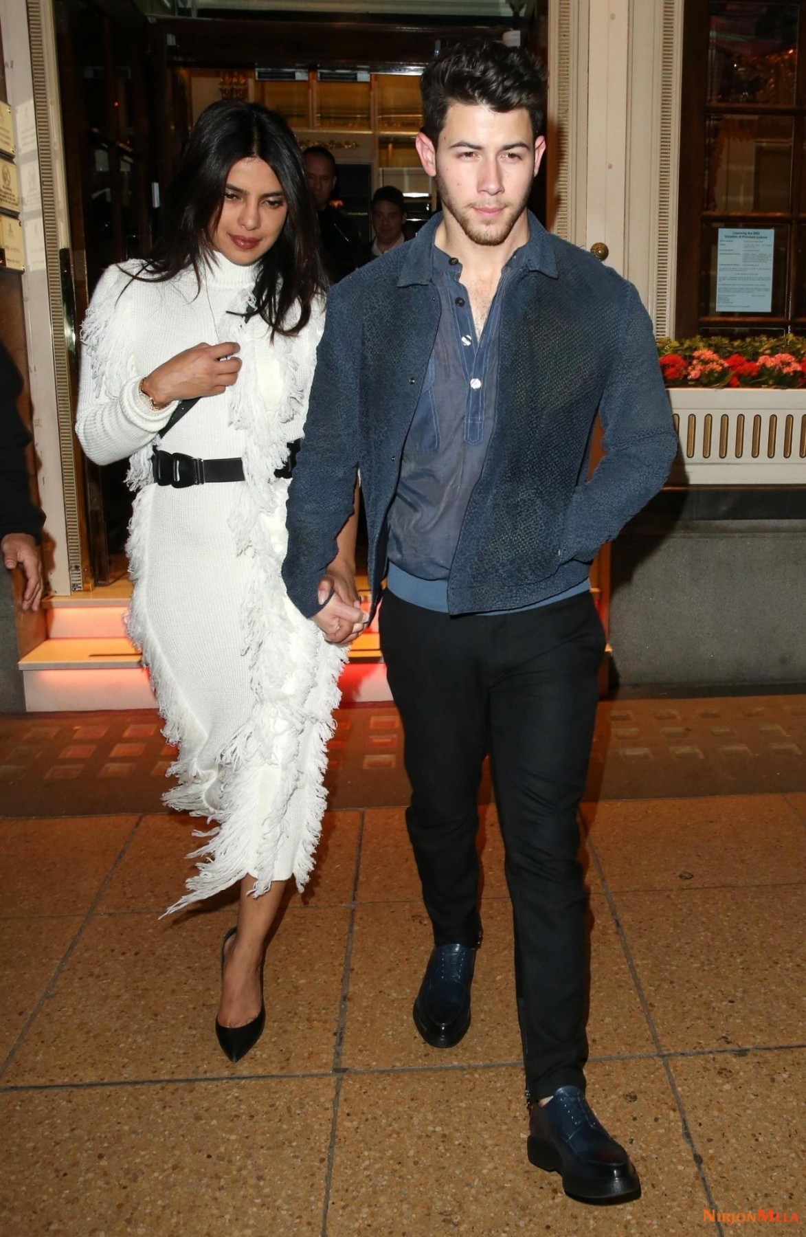 priyanka-chopra-and-nick-jonas-leaving-the-ritz-in-london-05-30-2019-2.jpg