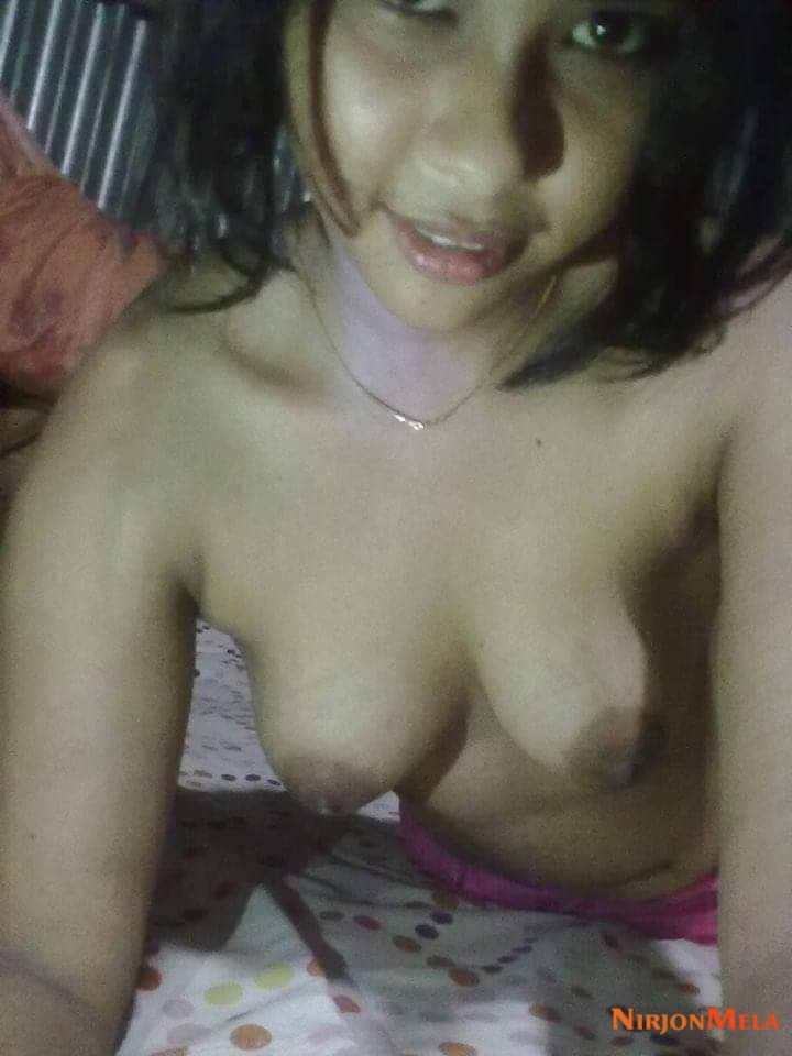 Bangladeshi-nude-selfie-pics-6.jpg