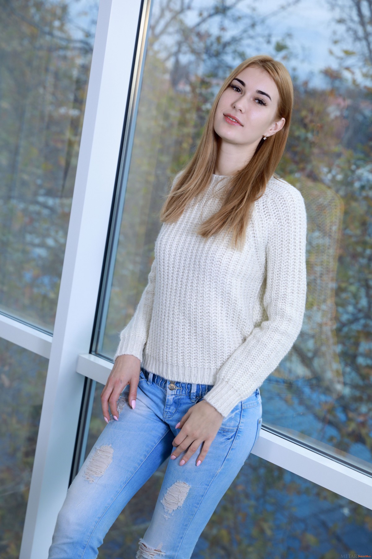 MetArt_View-of-Fall_Aileen_high_0007.jpg