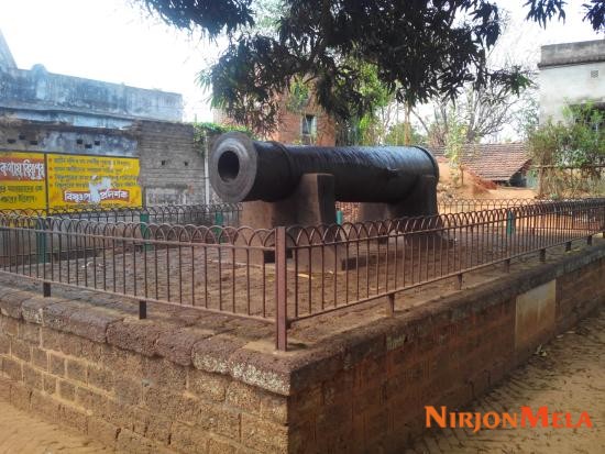 dalmadal-canon-bishnupur.jpg