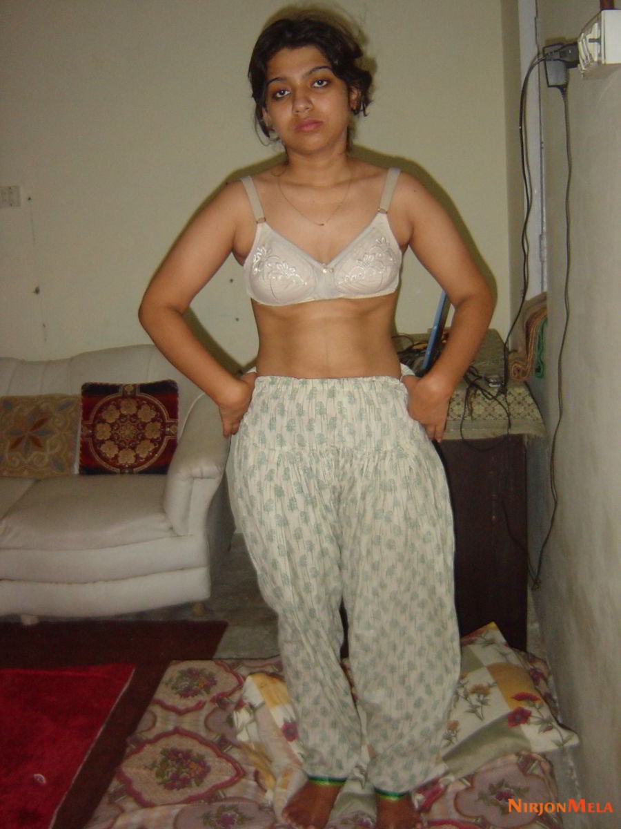 amateur-indian-nude-prostitute-06.jpg