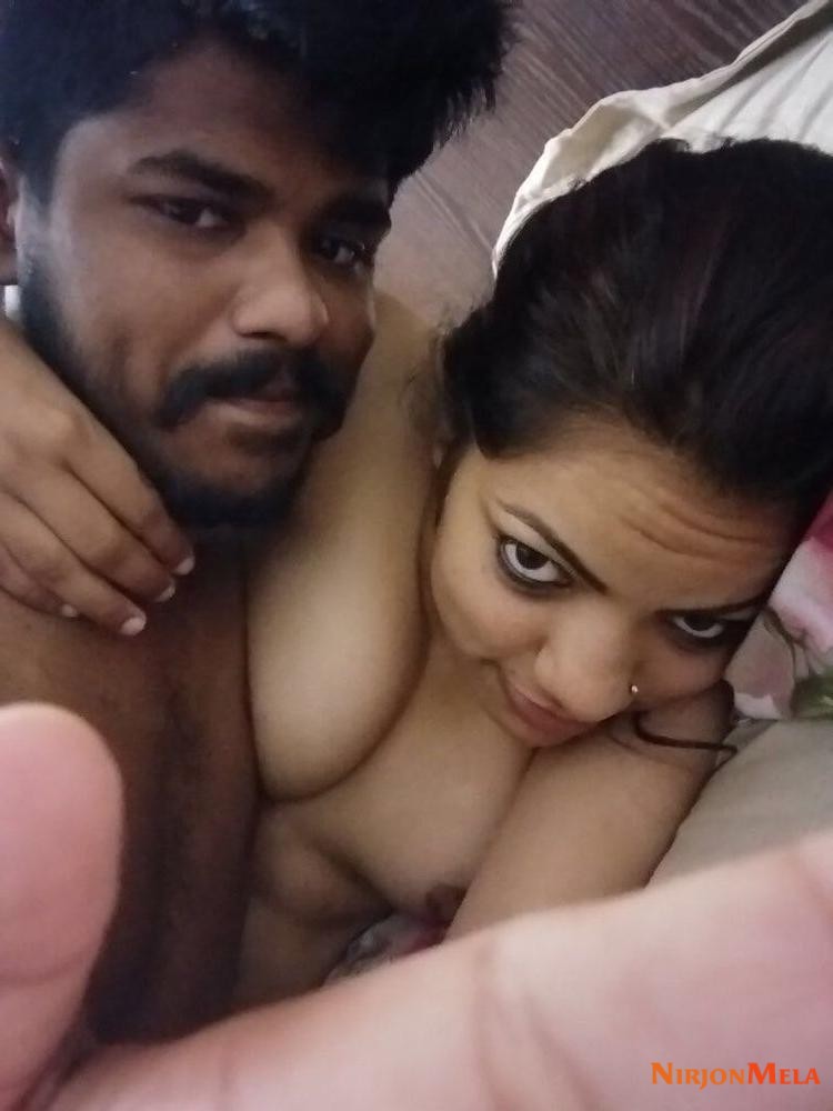 indian-couple-honeymoon-nude-02.jpg