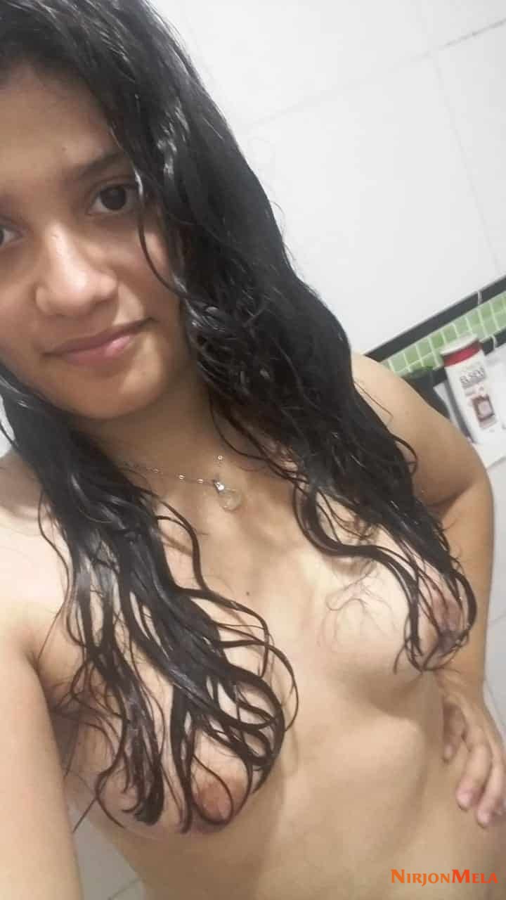 Indian-nude-selfie-photos-003.jpg