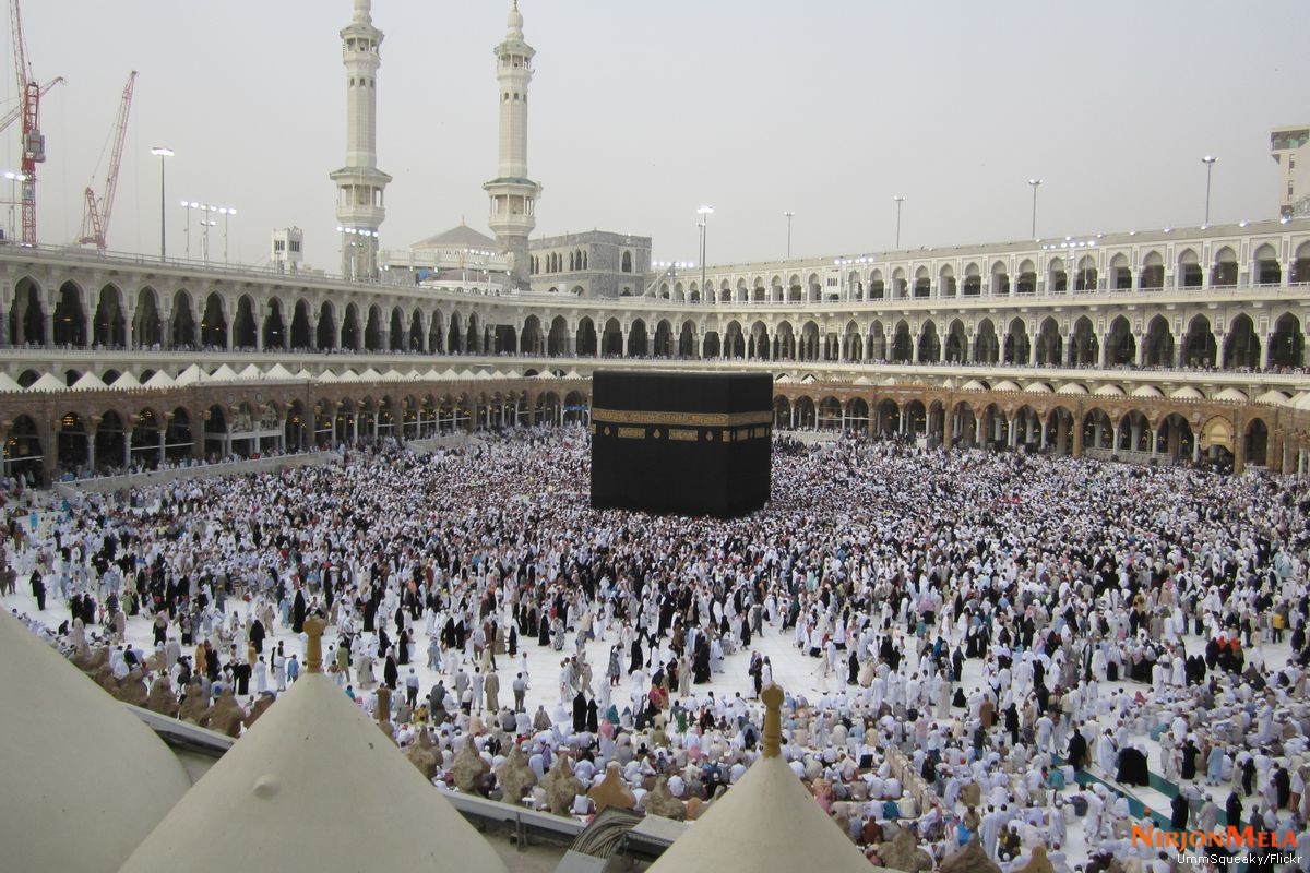 2012_2-2-Pilgrims-in-mecca7046119769_a583015c70_o.jpg