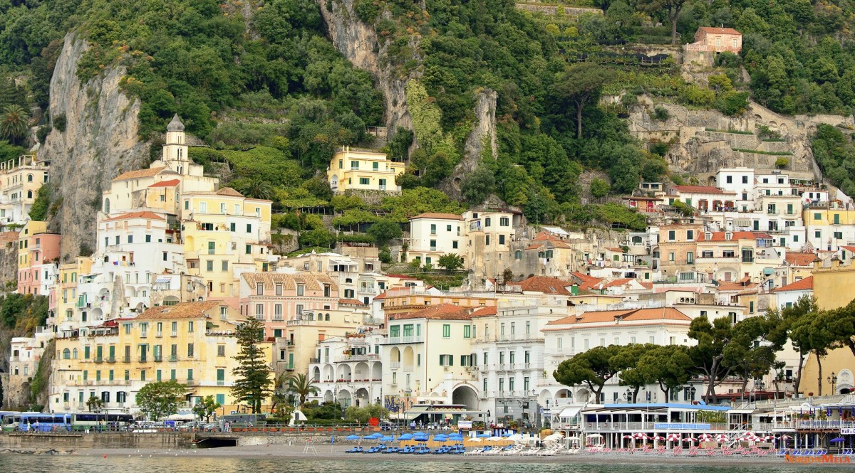 Amalfi-Coast-Italy-8.jpg