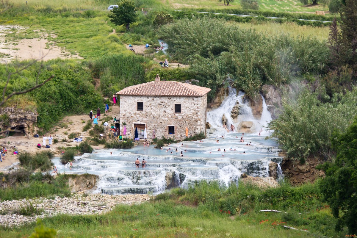 Saturnia-6.jpg