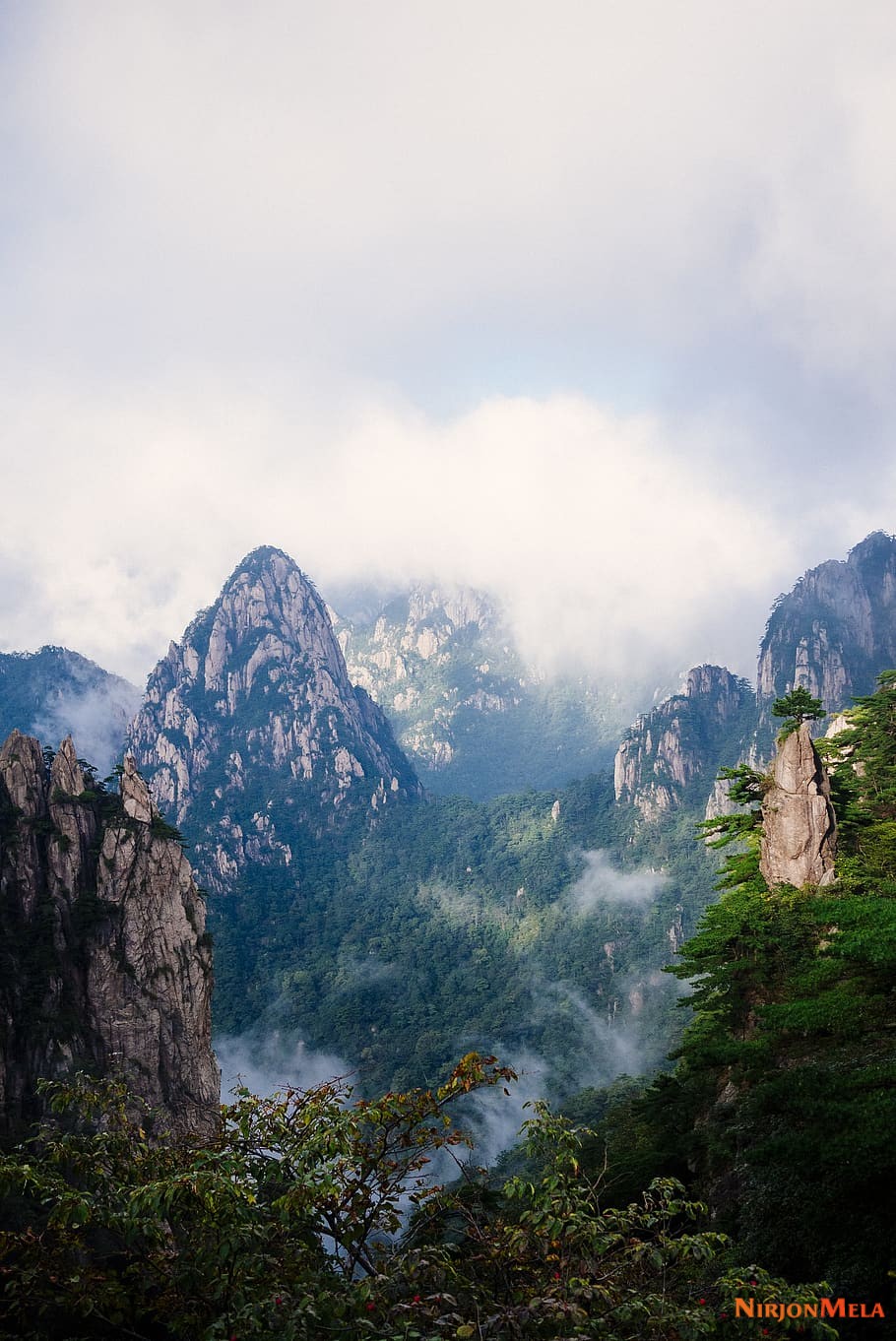 Zhangjiajie-National-Forest-China-1.jpg