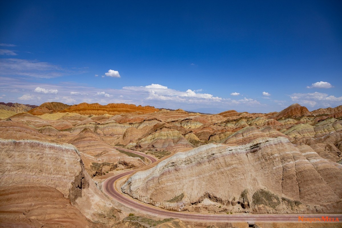 Zhangye-Danxia-Landform-China-7.jpg