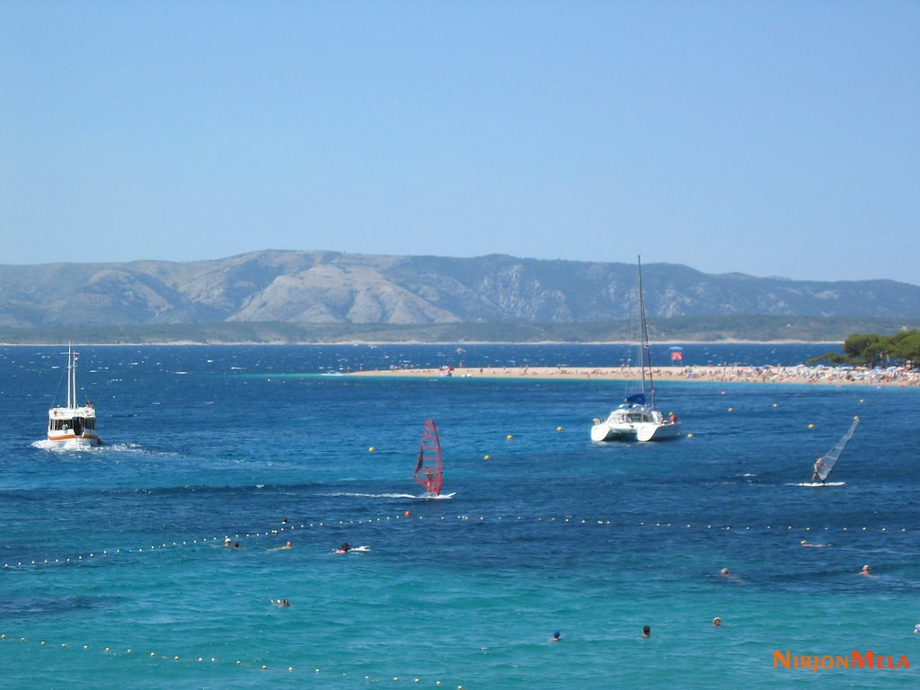 Zlatni_rat_Croatia-5.jpg