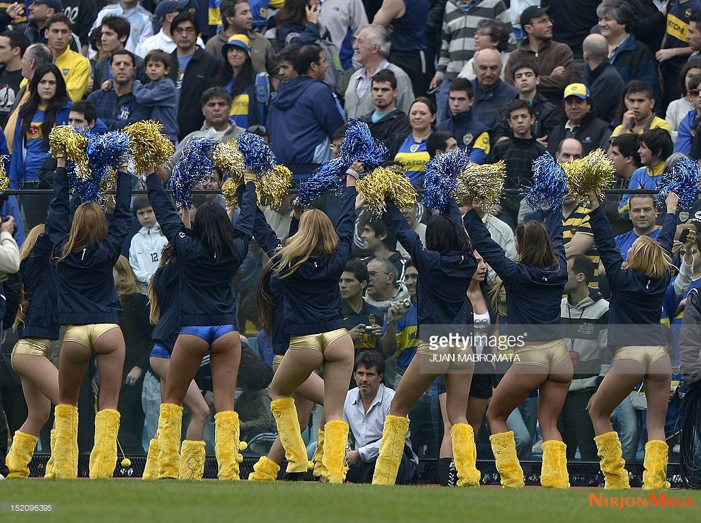 Boca-Juniors-cheerleaders-perform-during-the-Argentine-___.jpg