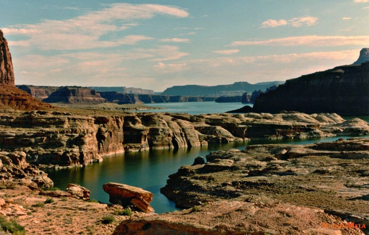 Lake_Powell-18ec7c9ea616bd15c.jpg