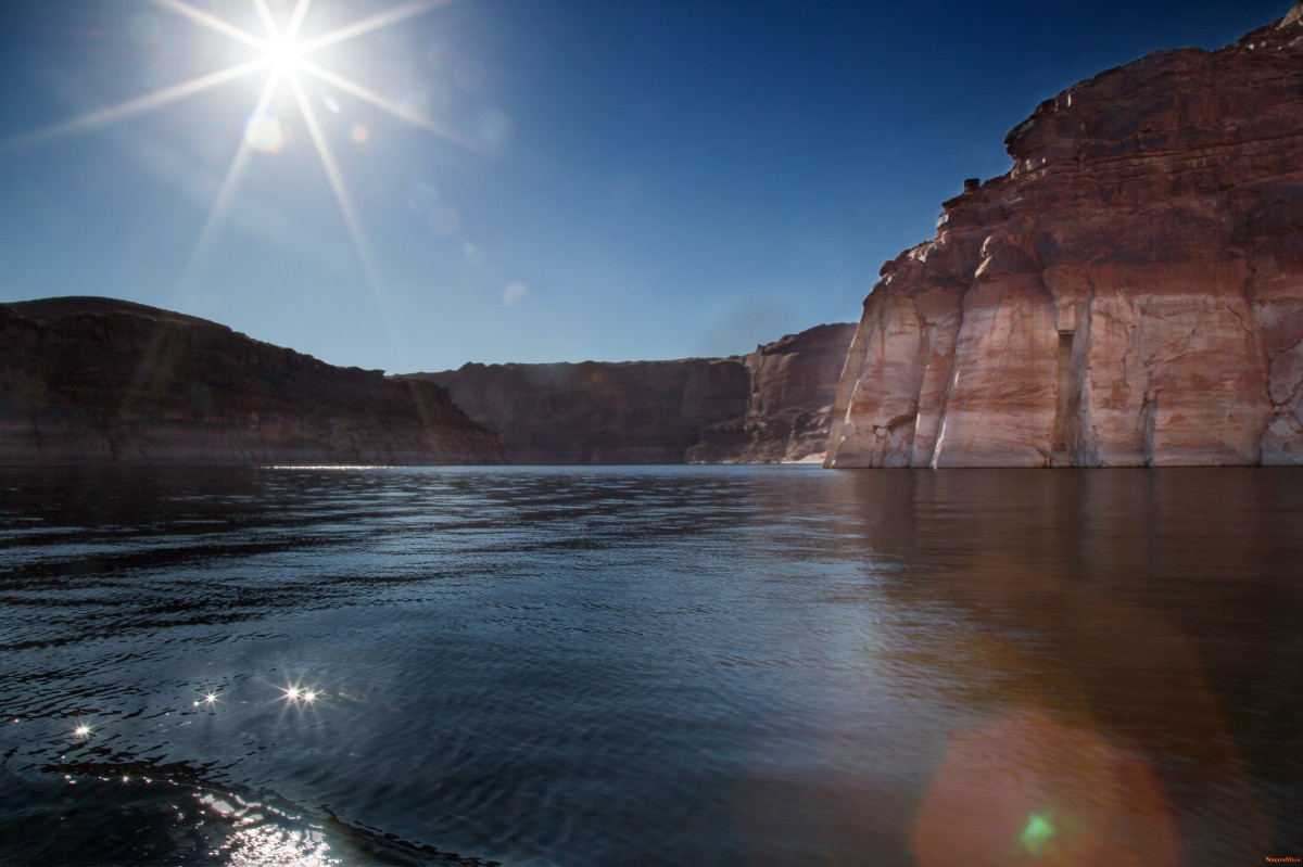 Lake_Powell-423b9e04b5950d883.jpg