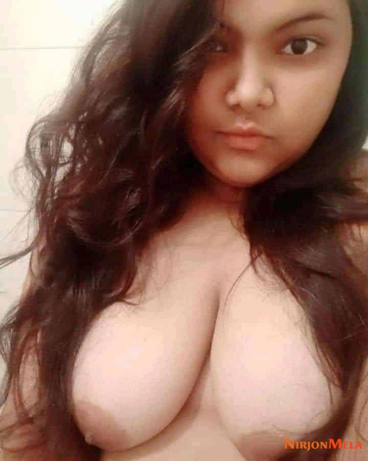 busty-Bangladeshi-beauty.jpg