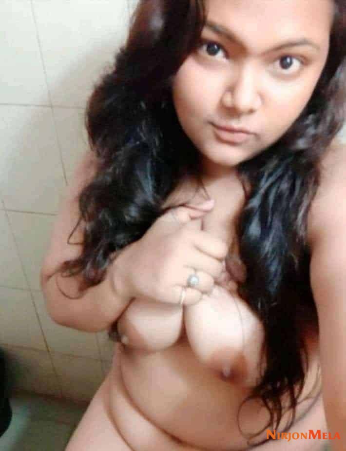 sexy-busty-Bangladeshi-beauty.jpg