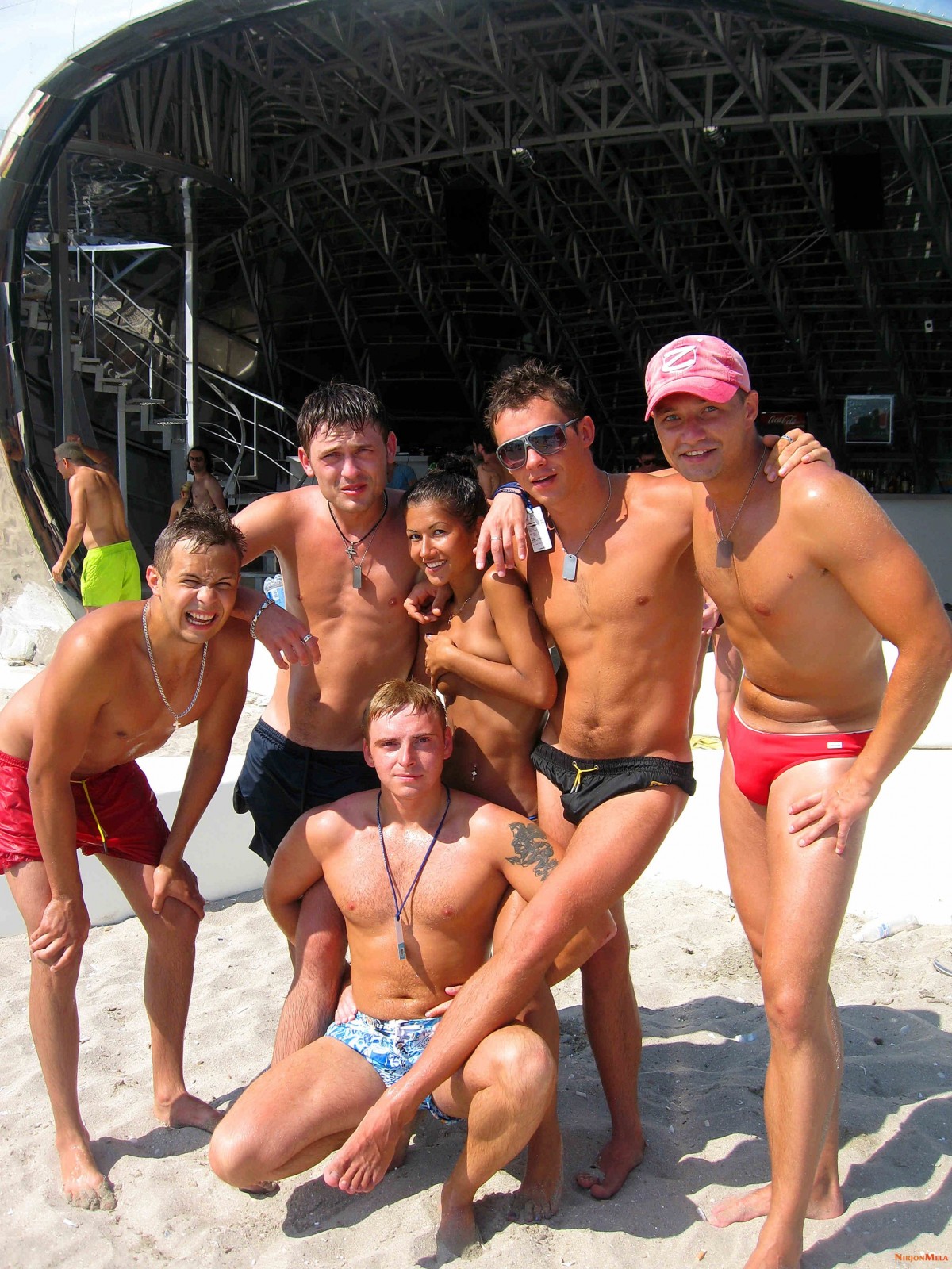 Nudism-Beach-Party-53684926.jpg