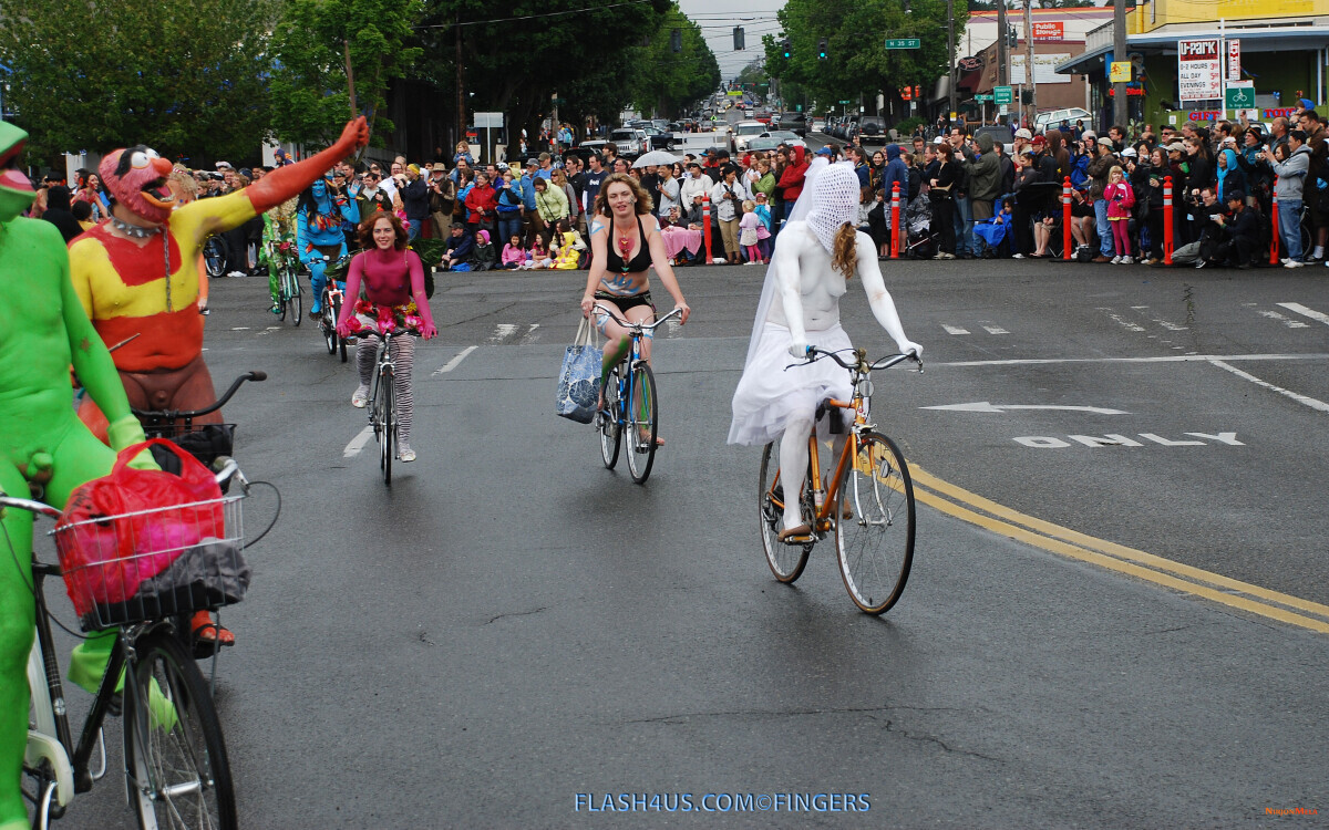 Fremont-Solstice-Flash4Us-com-10203.jpg