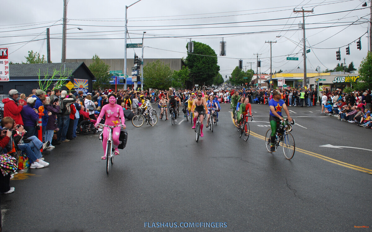 Fremont-Solstice-Flash4Us-com-10230.jpg