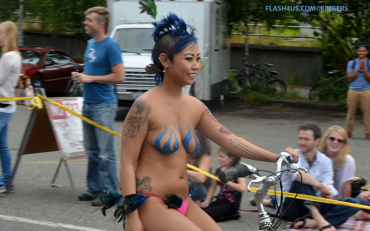 Fremont-Solstice-Flash4Us-com-120246.jpg