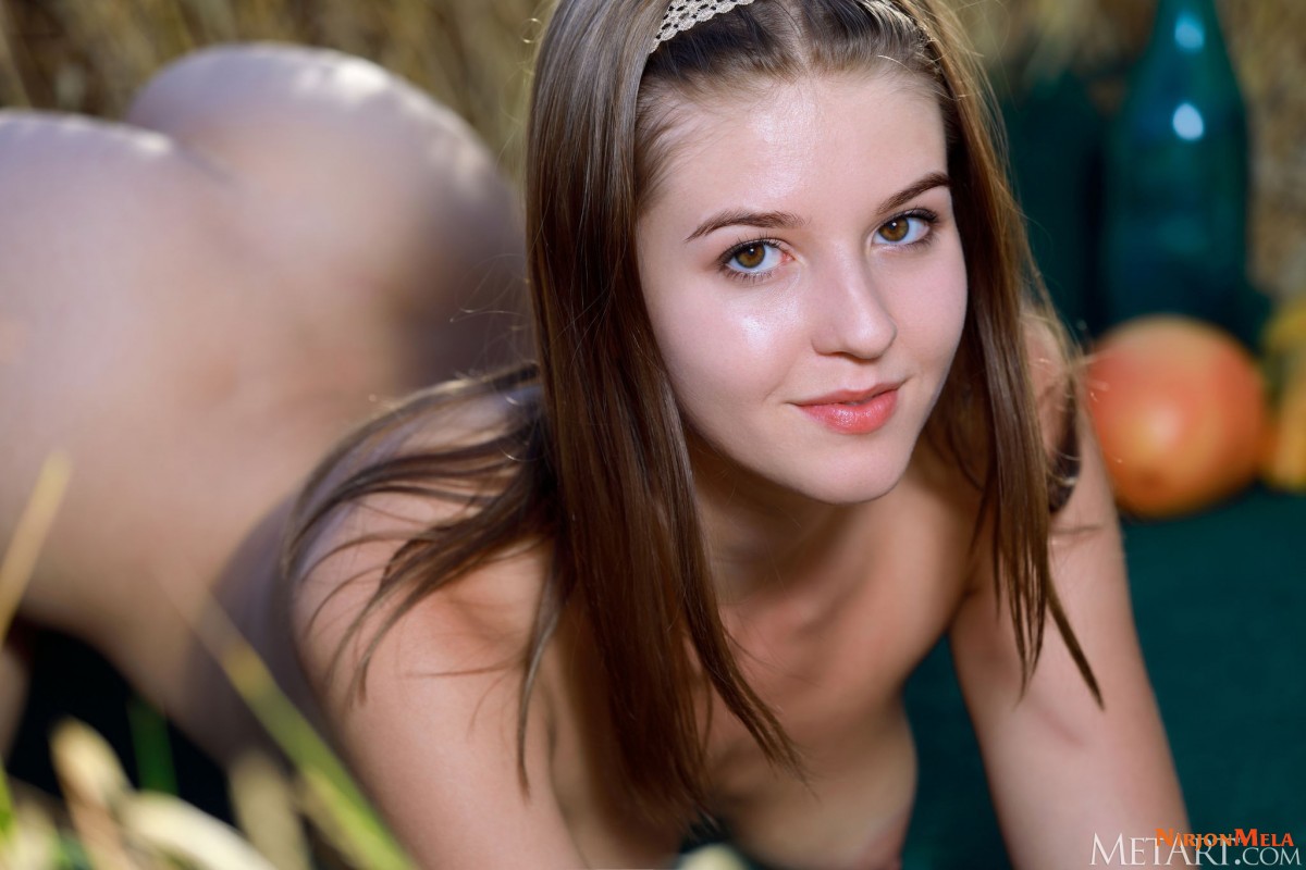 MetArt_Spring-Fruit_Libby_medium_0099.jpg