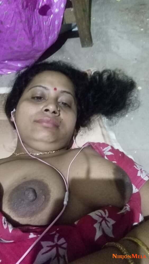 Bengali-Bhabhi-nude-pics-5.jpg